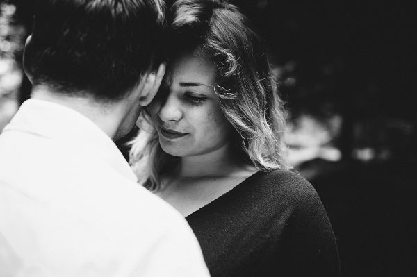 Schwarz-weiß Paarbilder