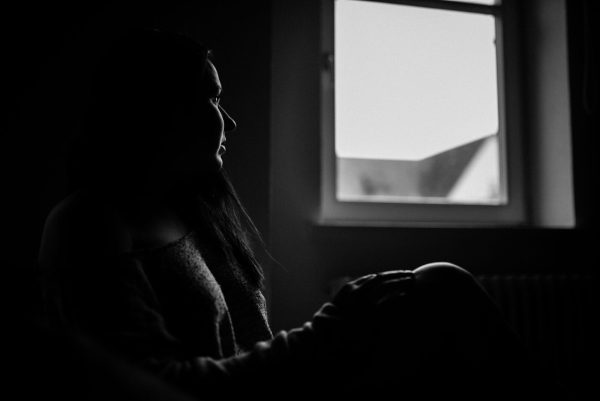 schwarz-weiß Boudoir Foto